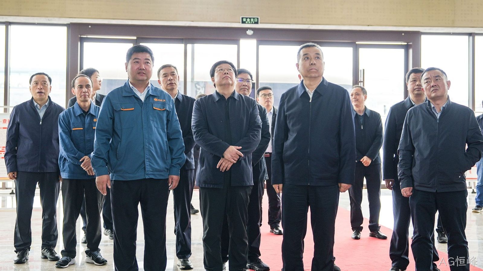 商洛市政协主席王宁岗一行莅临AG恒峰考察指导