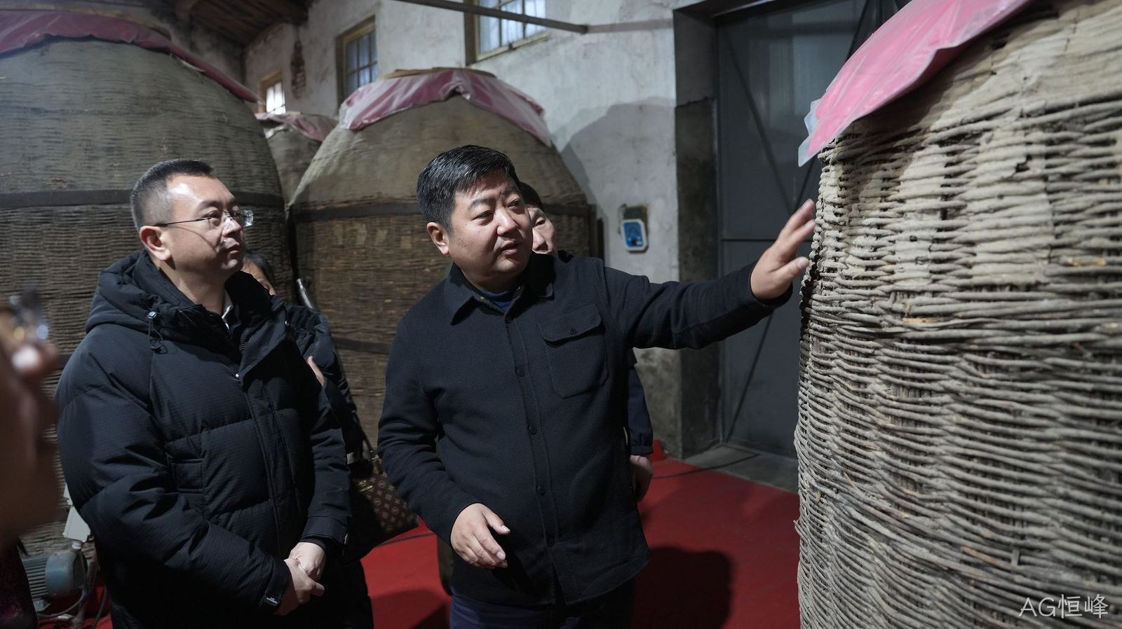 8 8